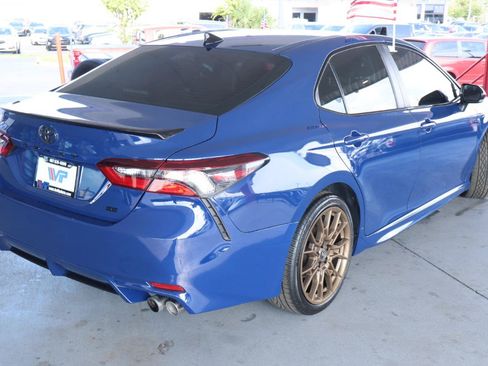 Used 2023 Toyota Camry SE w/ Convenience Package FWD image 5