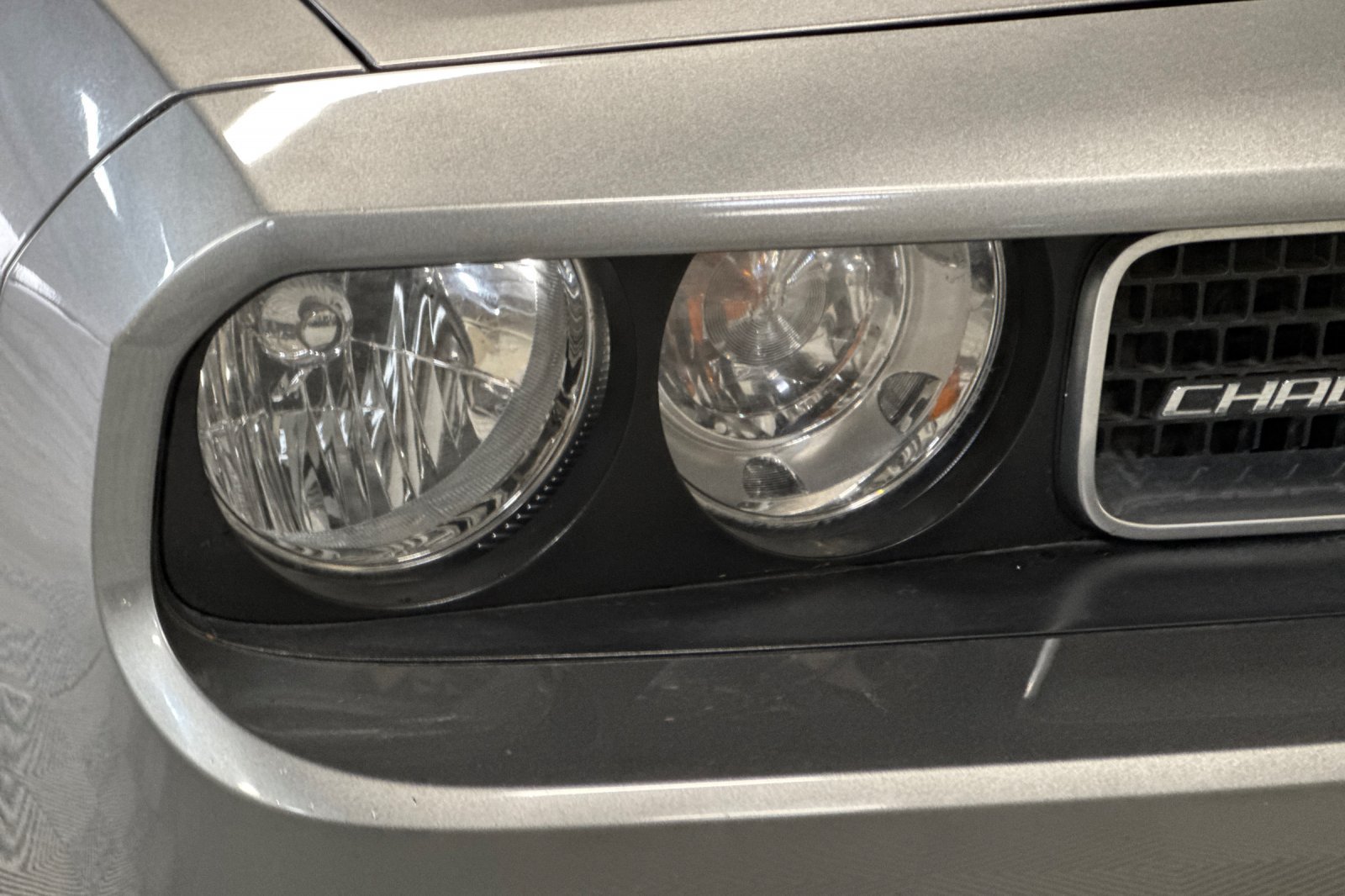 Used 2011 Dodge Challenger RWD image 42