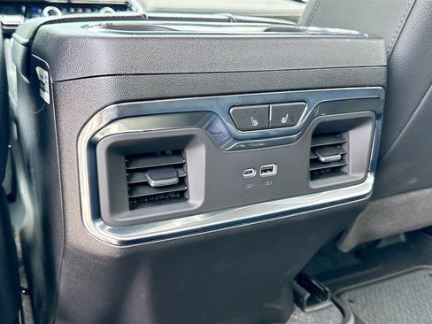 Used 2025 GMC Sierra 2500 Denali w/ Denali Reserve Package AWD/4WD image 27