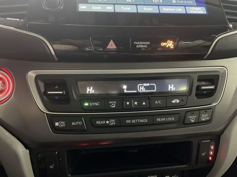 Used 2022 Honda Pilot Special Edition image 18