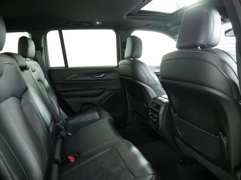 Certified 2024 Jeep Grand Cherokee Altitude image 26