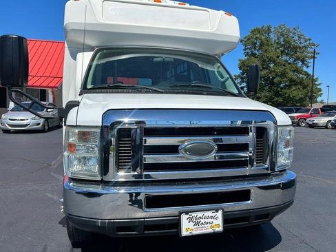 Used 2015 Ford E-350 and Econoline 350 Super Duty image 3