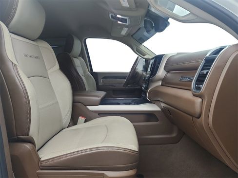 Used 2019 RAM 2500 Laramie image 25