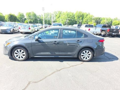 Used 2026 Toyota Corolla LE FWD image 2