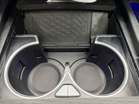New 2026 Mercedes-Benz GLS 450 4MATIC image 17