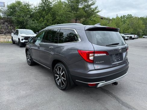 Used 2021 Honda Pilot Touring image 3