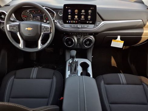 Used 2026 Chevrolet Blazer LT w/ Midnight/Sport Edition FWD image 11