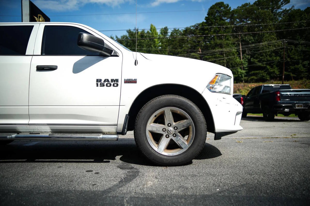 Used 2014 RAM 1500 Express RWD image 23