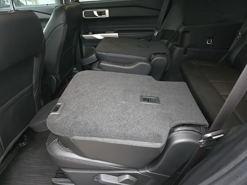 Used 2023 Ford Explorer XLT w/ Equipment Group 202A image 88