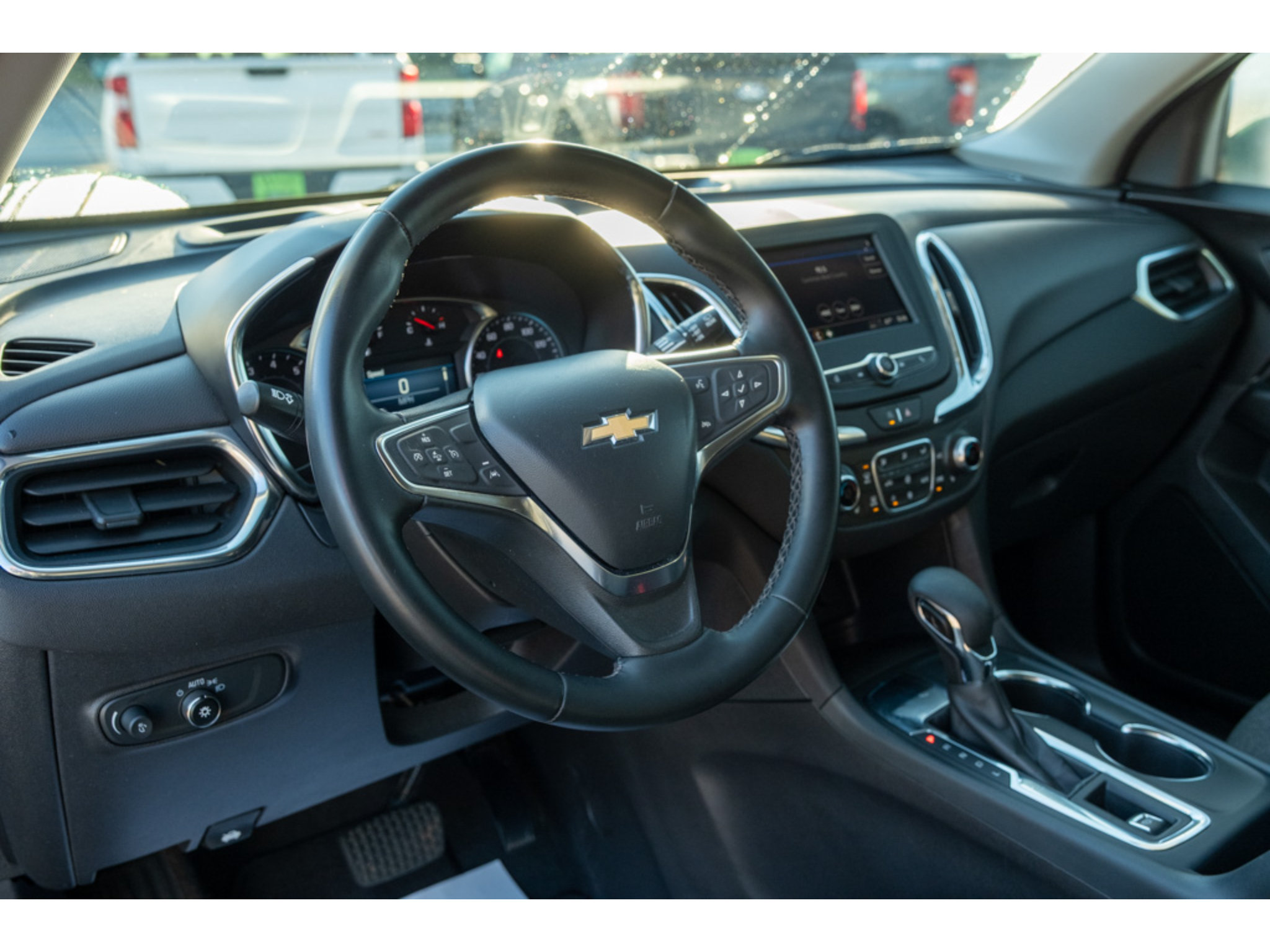 Used 2024 Chevrolet Equinox LT FWD image 11