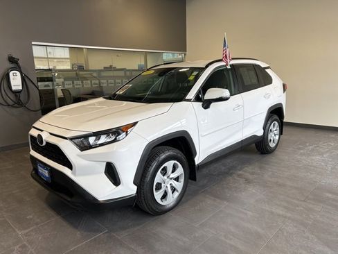 Used 2019 Toyota RAV4 LE image 28