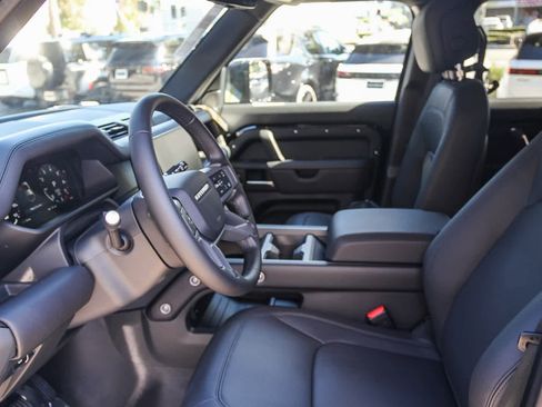 New 2026 Land Rover Defender 110 S image 18