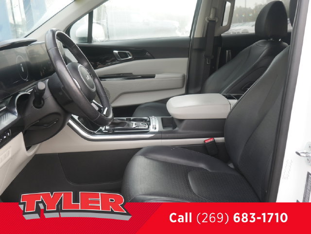 Used 2024 Kia Carnival SX Prestige FWD image 35