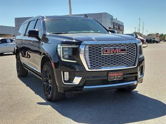 Used 2023 GMC Yukon XL Denali video 2