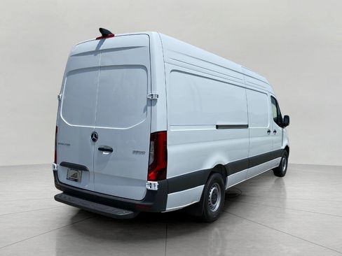 New 2025 Mercedes-Benz Sprinter 2500 image 4