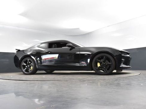 Used 2017 Chevrolet Camaro SS RWD image 44
