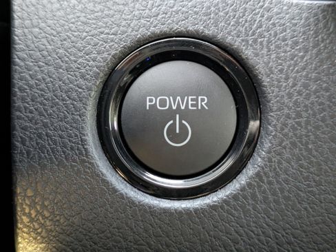 Used 2025 Toyota Camry SE w/ Multimedia Upgrade Package image 30