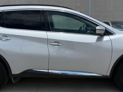 Used 2018 Nissan Murano SV FWD image 5