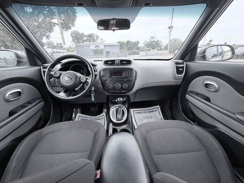 Used 2016 Kia Soul FWD image 12