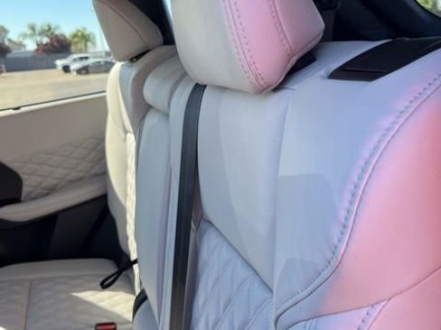 Used 2024 Mitsubishi Outlander SEL image 10