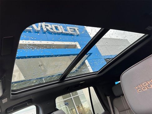 New 2026 Chevrolet Tahoe High Country w/ Sun And Tow Package image 24