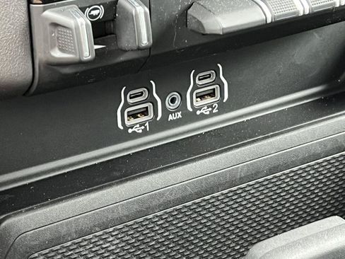 Used 2025 RAM 1500 Big Horn AWD/4WD image 28