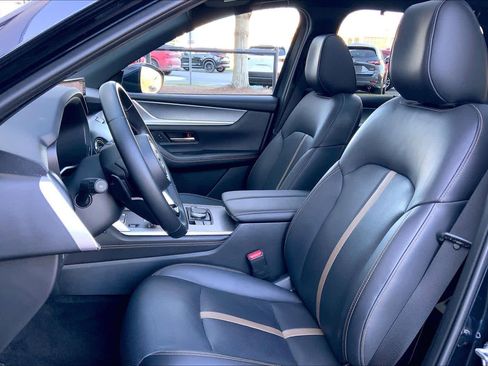 Used 2024 MAZDA CX-90 Plug-In Hybrid w/ Premium Plus image 8