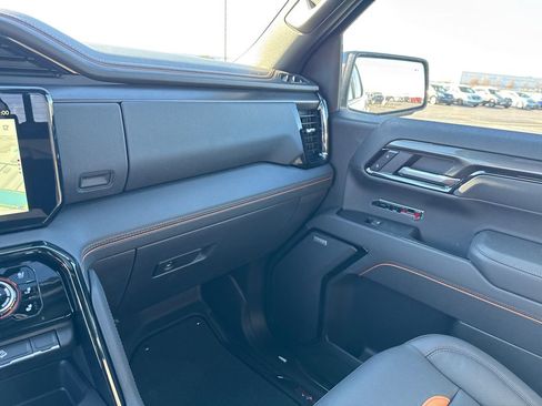 New 2026 GMC Sierra 1500 AT4 w/ AT4 Premium Package AWD/4WD image 29