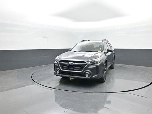 Used 2023 Subaru Outback Onyx Edition XT AWD/4WD image 3