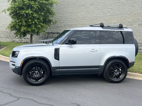 Certified 2022 Land Rover Defender 90 S AWD/4WD image 4