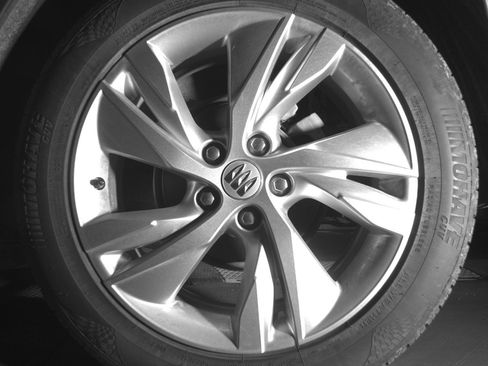 Used 2025 Buick Encore GX Preferred image 14