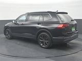Used 2023 Volkswagen Tiguan SE image 5