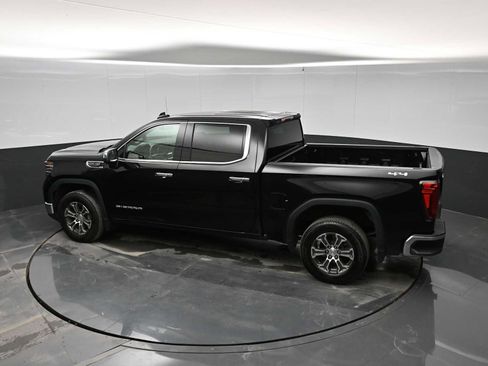 Used 2025 GMC Sierra 1500 SLT AWD/4WD image 28