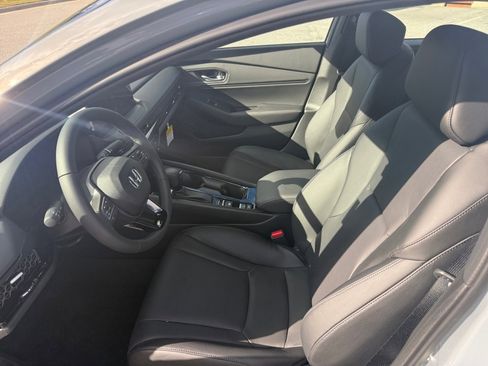 Certified 2025 Honda Accord Sport image 30