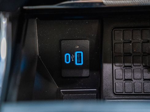 Certified 2023 Ford F150 Lariat w/ Equipment Group 502A High image 33