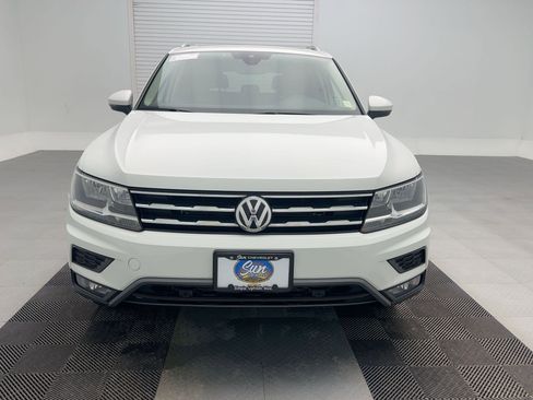 Used 2020 Volkswagen Tiguan SEL image 6