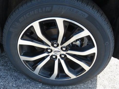 New 2026 Ford Explorer ST-Line image 34