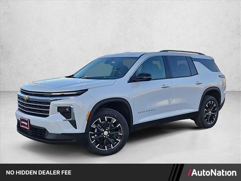 New 2026 Chevrolet Traverse LT w/ Sun and Wheel Package FWD image 1