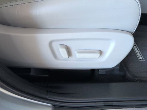 Used 2017 Toyota Highlander Limited Platinum image 51