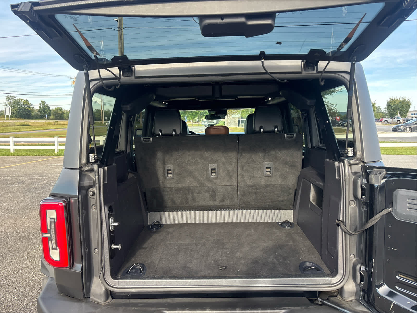 Used 2022 Ford Bronco Outer Banks w/ Sasquatch Package AWD/4WD image 16