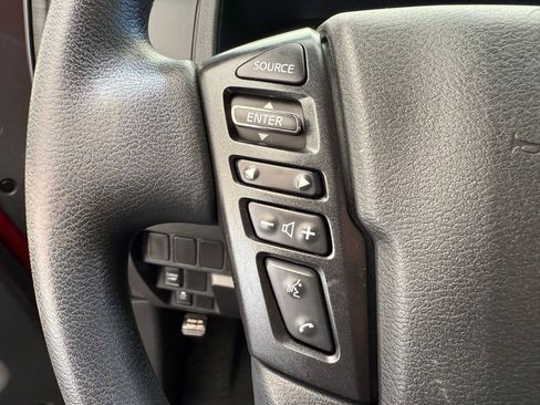 Used 2022 Nissan Frontier SV RWD image 42