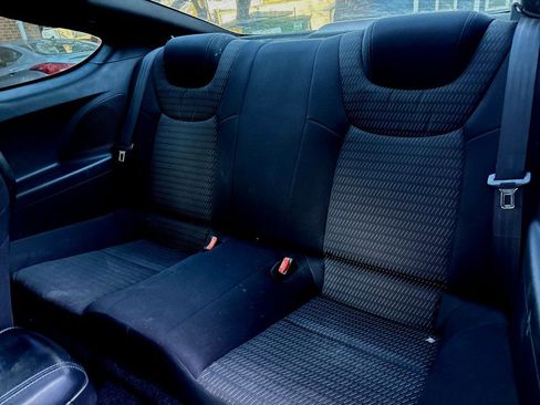 Used 2014 Hyundai Genesis 2.0T image 24