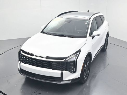 Certified 2026 Kia Sportage EX w/ EX Panorama Roof Package FWD image 47