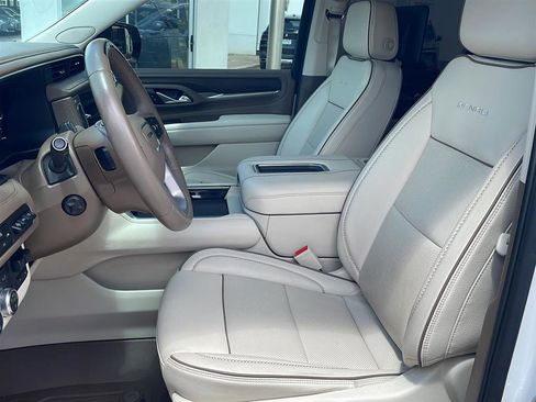 Used 2023 GMC Yukon Denali w/ Denali Reserve Package AWD/4WD image 7
