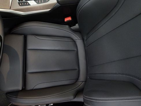 Used 2025 BMW 330i xDrive Sedan image 13