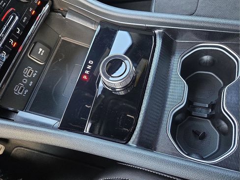 New 2025 Jeep Grand Cherokee L Laredo image 25