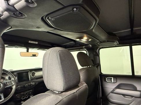 Used 2019 Jeep Wrangler Unlimited Sahara image 46
