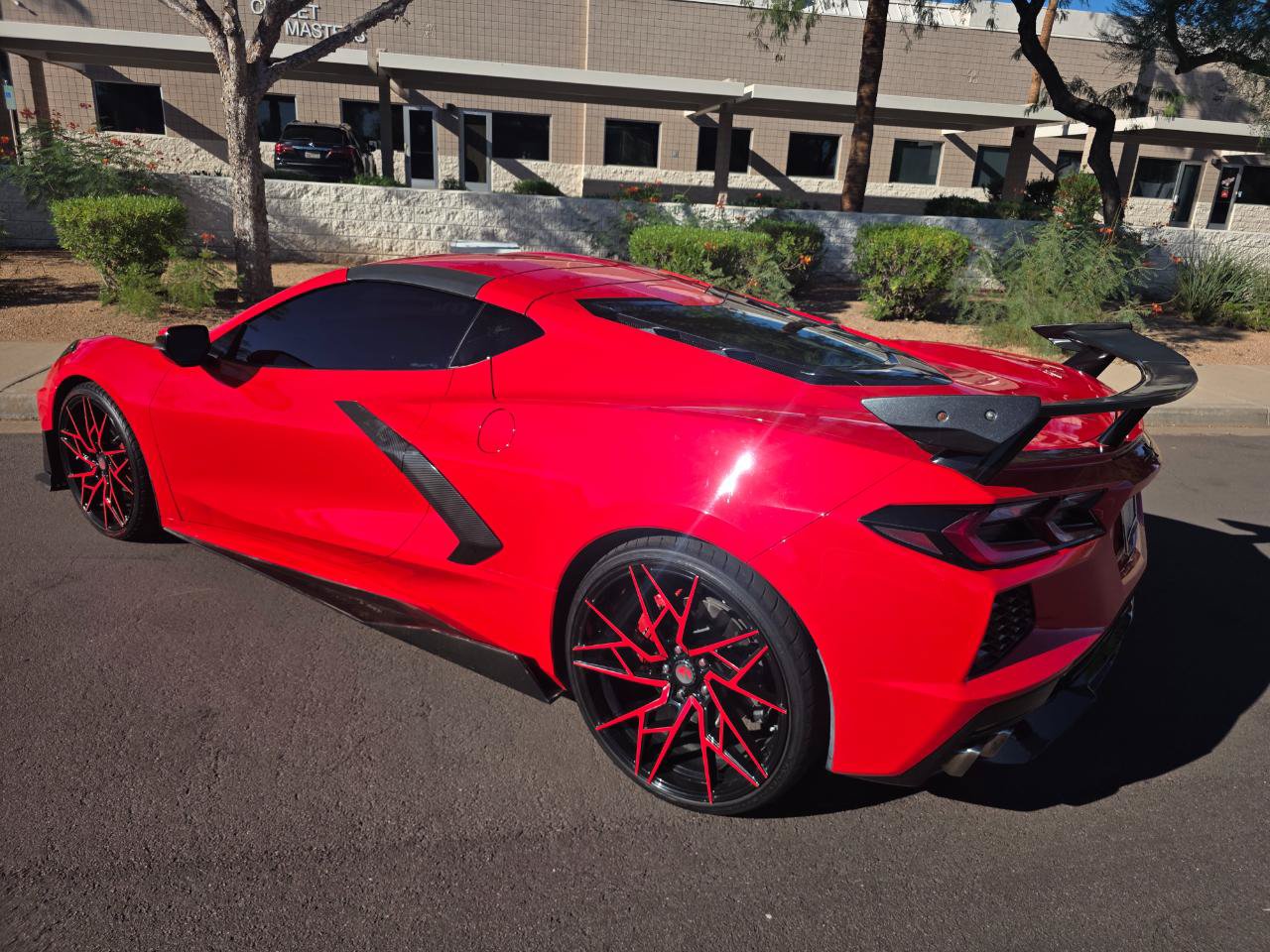 Used 2020 Chevrolet Corvette Stingray Coupe w/ 1LT RWD image 8