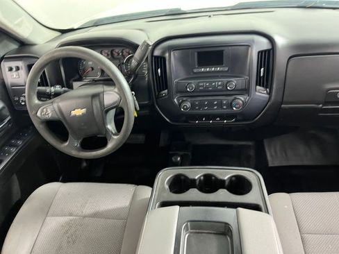 Used 2017 Chevrolet Silverado 2500 W/T w/ WT Convenience Package AWD/4WD image 4