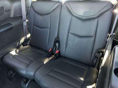 Used 2020 Cadillac XT6 Premium Luxury image 36